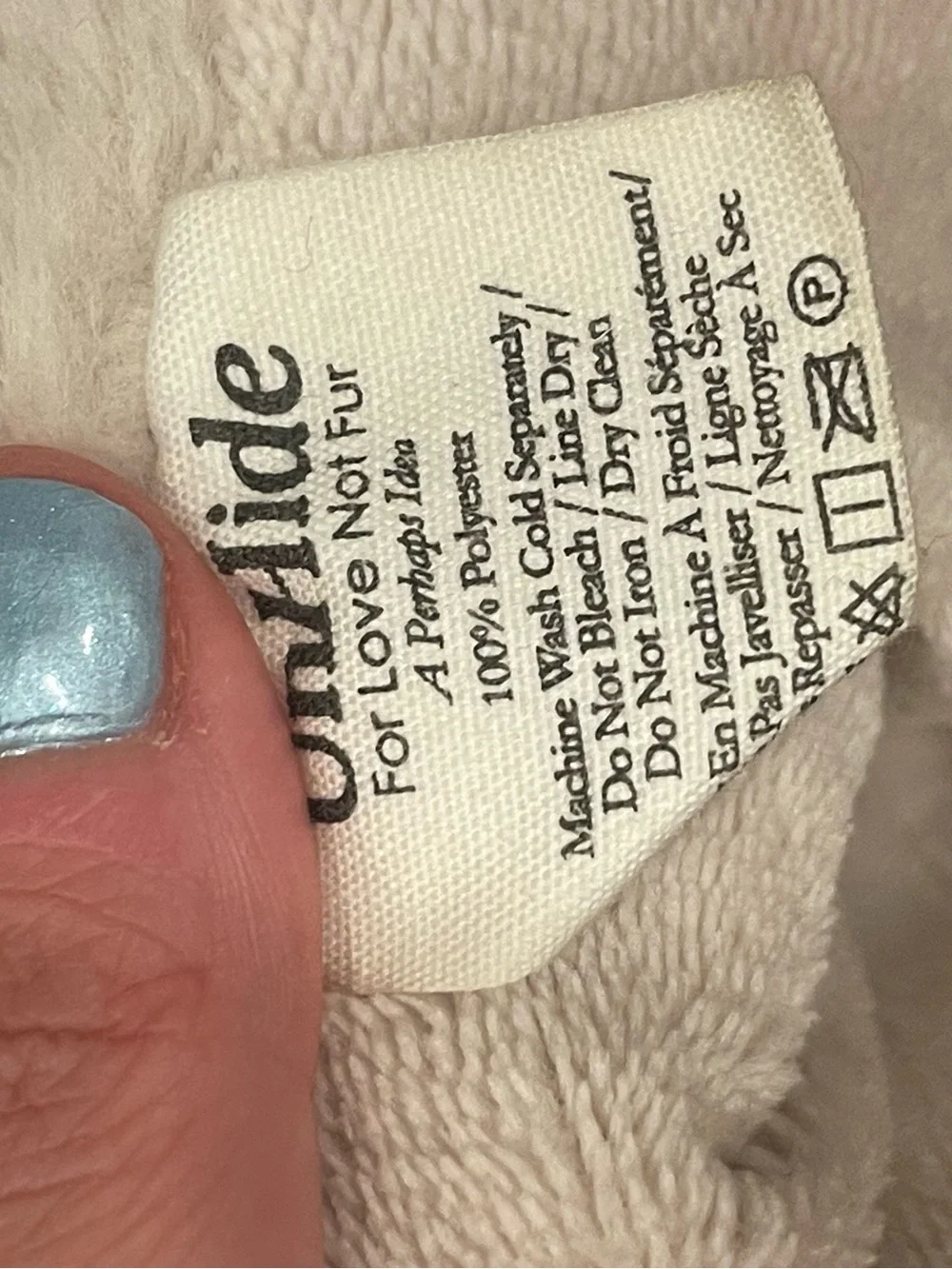 UnHide Cream Plush Sherpa Throw Blanket